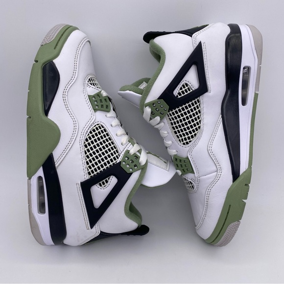 Nike Jordan 4 Retro Seafoam Women's Sneakers Shoes    -    Size:  7.5 - Picture 9 of 14